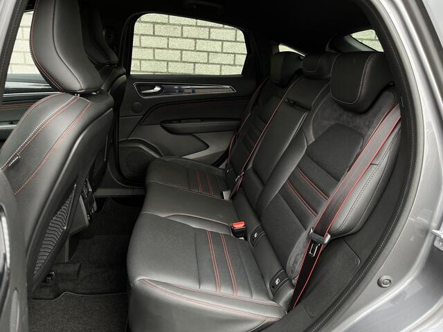 Renault Arkana 1.6 E-Tech Hybrid 145 R.S. Line | Afneembare Trekhaak | All-Season banden | Stoelverwarming | Achteruitrijcamera