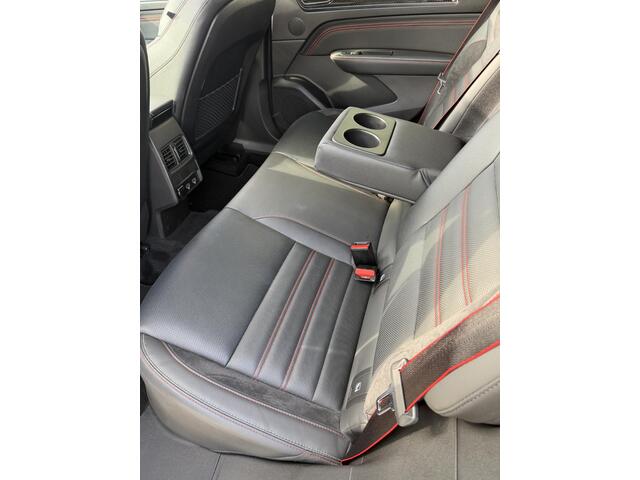 Renault Arkana 1.6 E-Tech Hybrid 145 R.S. Line / Pano / Clima / 360 Camera / Parkeer Assistent / stuur en stoel verwarming / Adaptive Cruise / Navi