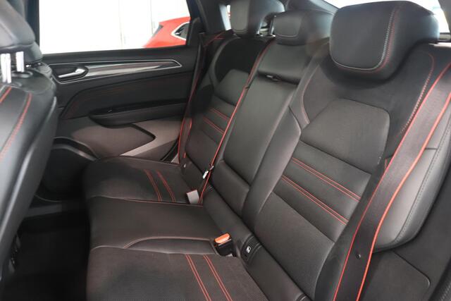 Renault Arkana 1.6 E-Tech Hybrid 145 R.S. Line | Sportstoelen | Camera | Adaptieve cruisecontrol | Stuur en stoel verwarming | LED koplampen | AppleCarplay AndroidAuto |