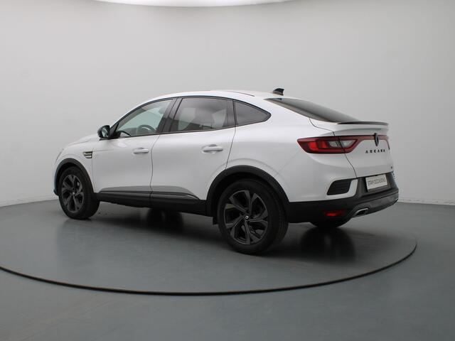 Renault Arkana 145pk E-Tech hybrid E-Tech engineered Automaat BOSE | Camera | Adapt. Cruise | Stoel-/stuurverw. | Panoramadak | Trekhaak