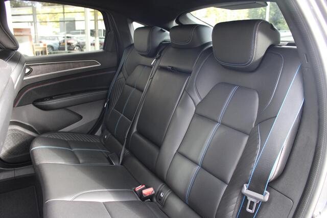 Renault Arkana 1.6 E-Tech full hybrid 145 esprit Alpine | Panoramadak | Stoelverwarming | Stuurwielverwarming | Dodehoek detectie