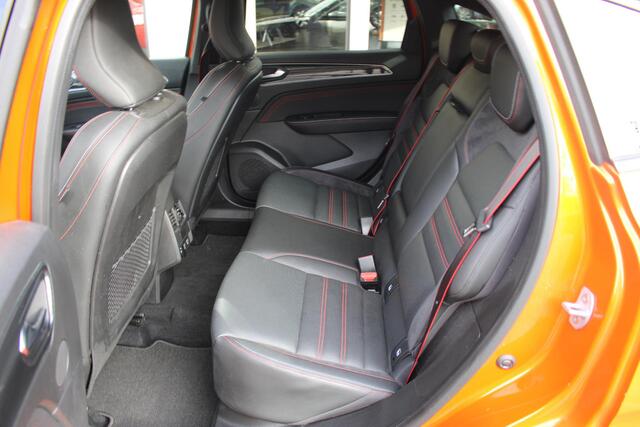 Renault Arkana 1.6 E-Tech Hybrid 145 R.S. Line | Elektrische stoelbediening | Adaptieve cruise |