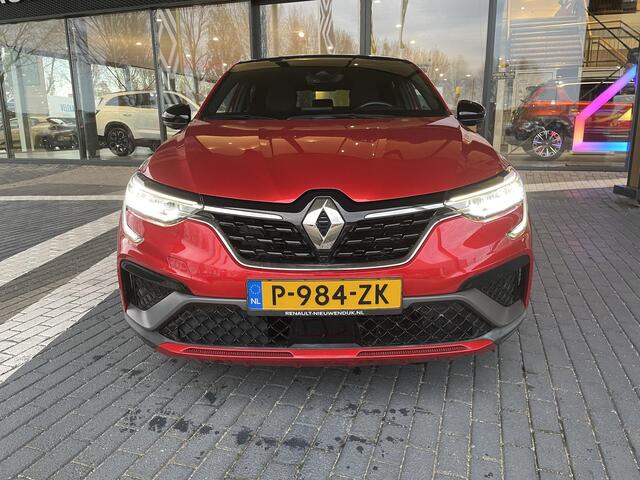Renault Arkana 1.6 E-Tech Hybrid 145 R.S. Line / TREKHAAK / PANORAMADAK / PACK LOOK / RONDOM CAMERA