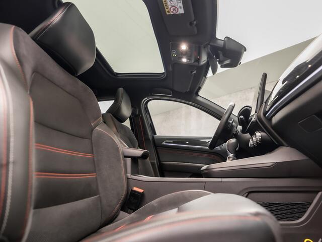 Renault Arkana 1.3 TCe 140 R.S. Line 141Pk Automaat (SCHUIFDAK, APPLE CARPLAY, GROOT NAVI, CAMERA, STOELVERWARMING, LEDER, ELEK SPORTSTOELEN, GETINT GLAS, ADAPTIVE CRUISE, ZWART HEMEL, NIEUWSTAAT)