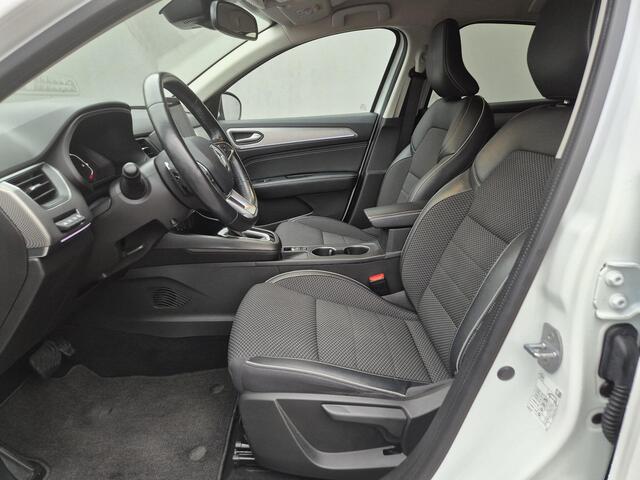 Renault Arkana 1.3 TCe 140 intens Automaat / Trekhaak / Dealer onderhouden / Adaptief CC / Stuur-en Stoelverwarming / Keyless Entry/Start / Achteruitrijcamera / Climate control / Apple CArplay Android Auto /