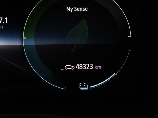 Renault Arkana 145pk E-Tech hybrid E-Tech engineered Automaat Camera | Adapt. Cruise | Navi | Parkeersens. v+a | Stoel-/stuurverw.