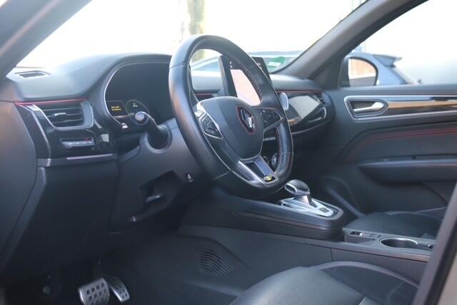 Renault Arkana 1.6 E-Tech Hybrid 145 R.S. Line, Stoel & Stuurverwarmd, Camera, inklapbare Trekhaak