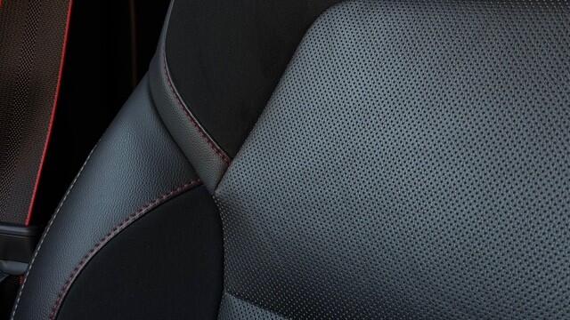 Renault Arkana 1.6 E-Tech Hybrid 145 R.S. Line, Stoel & Stuurverwarmd, Camera, inklapbare Trekhaak