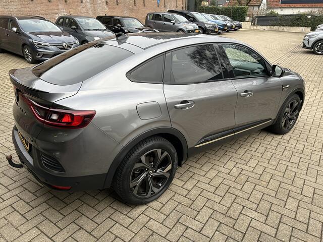 Renault Arkana 1.6 E-Tech hybrid 145 E-Tech engineered