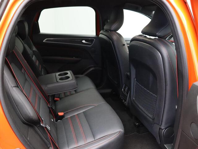 Renault Arkana 1.6 E-Tech Hybrid 145 R.S. Line | Stoel en stuur verwarming | Climate Control | Navigatie | Lederen bekleding | Elektrisch verstelbare stoel | Apple carplay/Andoid auto |