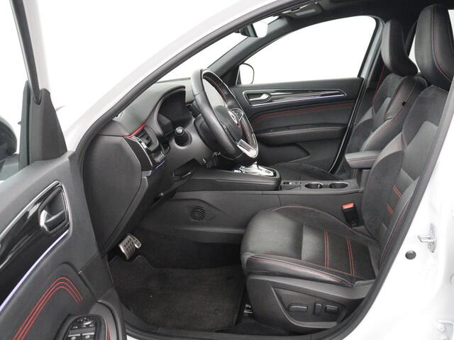 Renault Arkana 1.6 E-Tech Hybrid 145 R.S. Line | Panoramadak | Leder/Alcantara | Trekhaak | Stoelverwarming | Adaptive cruise | Camera | Carplay | Keyless | Park Assist | Full LED | Navigatie | Stuurverwarming