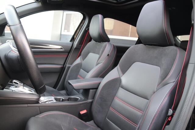 Renault Arkana 1.6 E-Tech Hybrid 145 R.S. Line, Stoel & Stuurverwarmd, Pano, Cruise, Camera