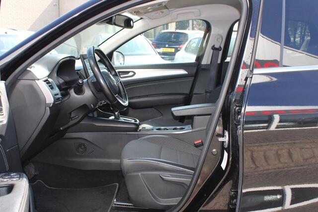 Renault Arkana 1.6 E-Tech Hybrid 145 Intens