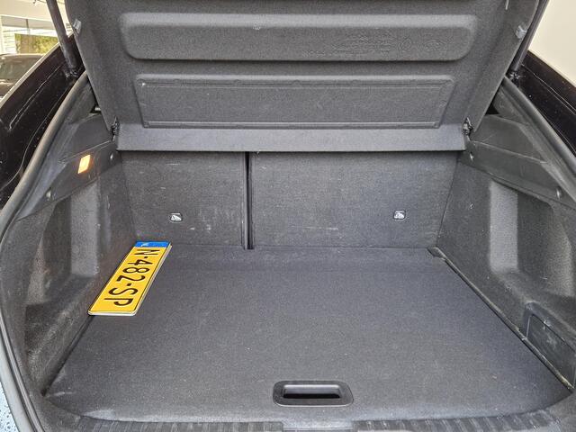 Renault Arkana 1.6 E-Tech Hybrid 145 R.S. Line | TREKHAAK | ALL SEASON BANDEN | STOEL/STUUR VERWARMING | NAVIGATIE |