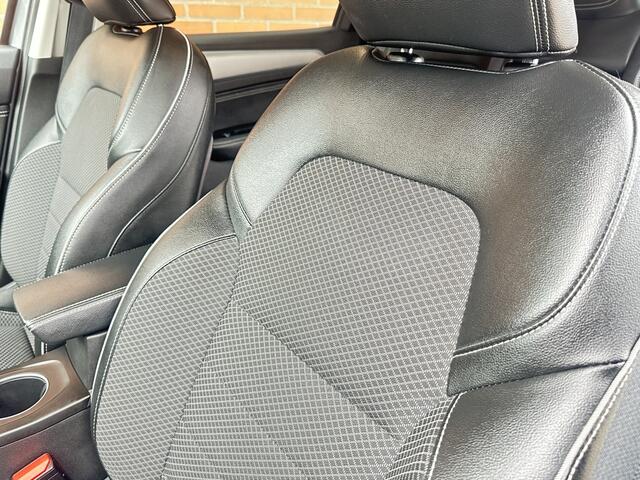 Renault Arkana 1.6 E-Tech Hybride 145 Intens half leder Navigatie