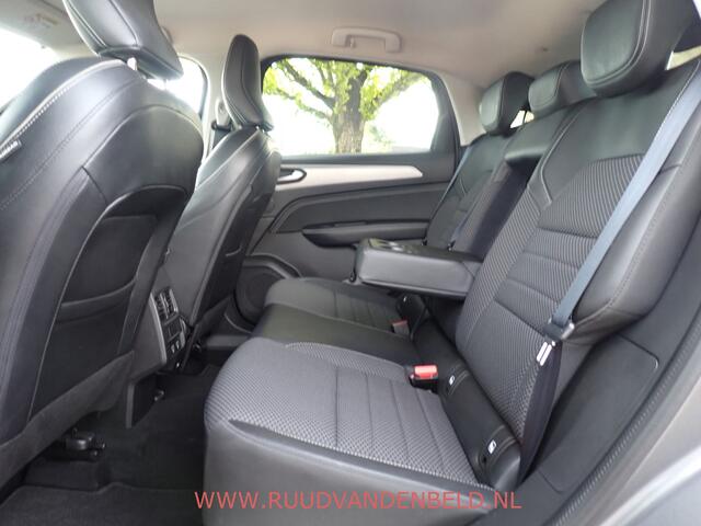 Renault Arkana 1.6 E-Tech hybrid / CARPLAY / ACC / CAMERA / PDC