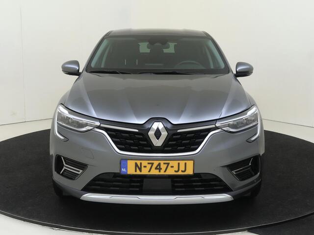 Renault Arkana 1.6 E-Tech Hybrid 145 Intens | Automaat | Stoelverwarming | Verwarmd Stuurwiel | Navigatie | Airco | Adaptieve Cruise Control | Parkeersensoren Voor + Achter | Parkeer Camera Achter
