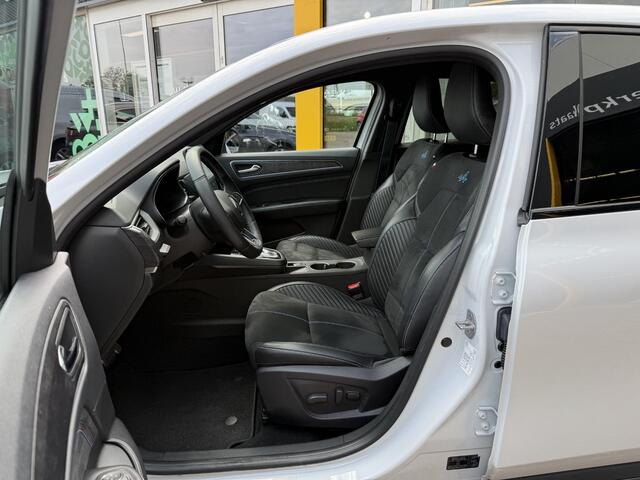 Renault Arkana 1.6 E-Tech full hybrid 145 esprit Alpine | NAP | 1e eigenaar | Stoel & stuur verwarming | Elektrische voorstoelen | Park assist | All-Season | LED | Cruise adaptief | 360 graden camera |
