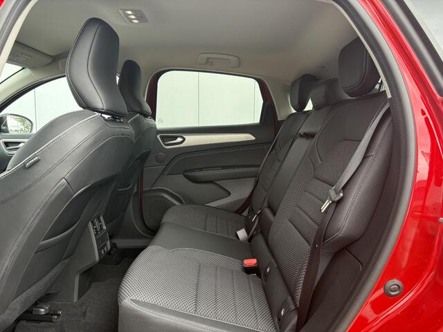 Renault Arkana 1.6 E-Tech Hybrid 145 Intens / Cruise controle / Electronic climate controle / Navigatie / Stof/kunstlederen bekleding /