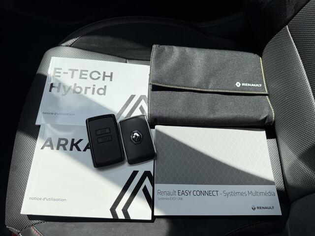 Renault Arkana 1.6 E-Tech Full Hybrid 145 R.S. Line / Elektrisch Verstelbare Stoelen / Navigatie + Apple Carplay & Android Auto / Stuur & Stoelverwarming / Achteruitrijcamera / Climate Control /