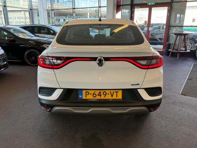 Renault Arkana 1.6 E-Tech Hybrid 145 Zen Automaat | Cruise control | Climate control | Achteruitrijcamera | Keyless | Apple carplay | Lane assist | Nederlands geleverd