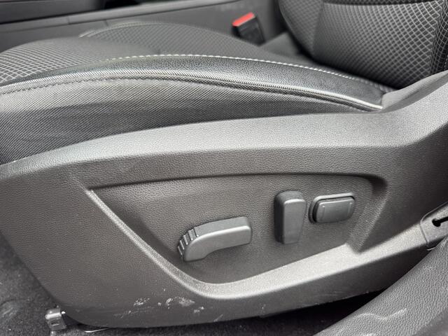 Renault Arkana 1.6 E-Tech hybrid 145 Techno | Stoel + Stuurverwarming | Elektrische stoelen | Achteruitrijcamera | Apple CarPlay / Android Auto |