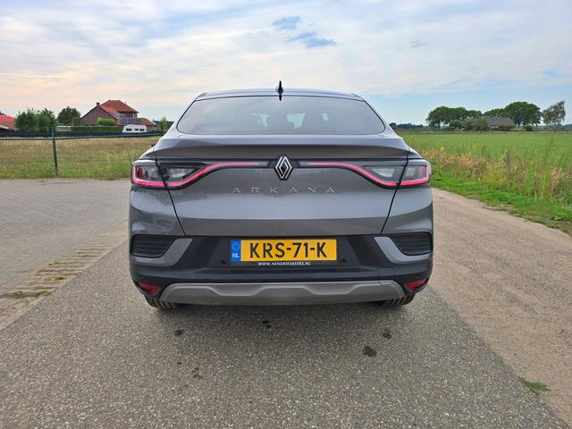 Renault Arkana 1.3 TCe - 140 Pk - AUTOMAAT - Panoramadak - ParkeerCamera
