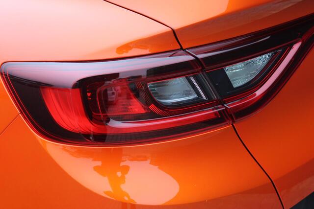 Renault Arkana 1.3 mild hybrid 140 R.S. line | Incl. 12 maanden garantie | Elektrische stoelen | Stoelverwarming | Stuurverwarming | Adaptieve cruise | Parkeersensoren | Parkeercamera | Apple Carplay/Android Auto | Bluetooth