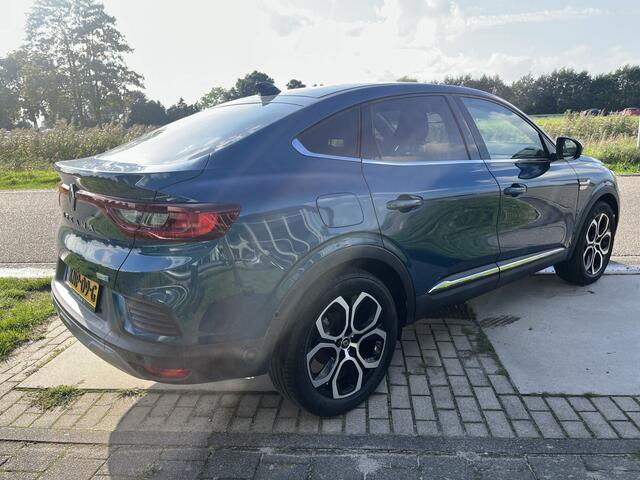 Renault Arkana 1.6 E-Tech Hybrid 145PK Intens / Camera / Stoelverw. + Stuurverw. / Parkeerhulp V+A / LMV /