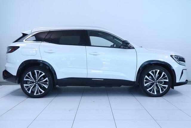 Renault Austral 1.2 E-Tech Hybrid 200 Iconic | 4-Control | Harman Kardon Audio | Panodak | Head-up display | PDC + 360 camera | Pack Winter |