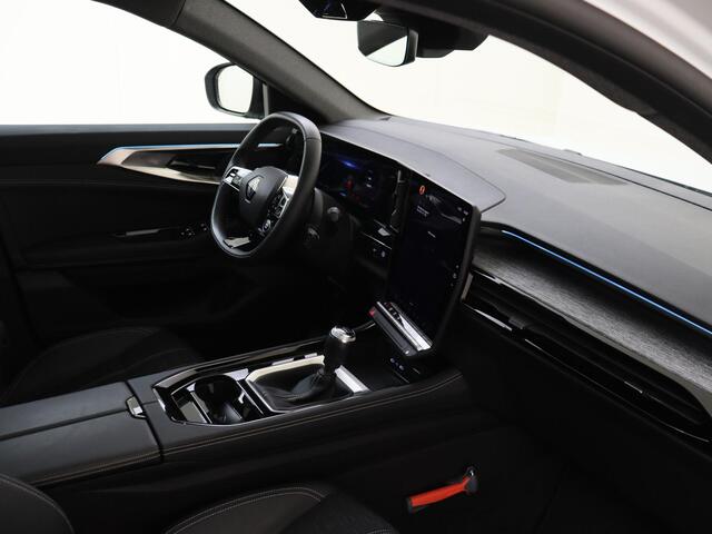 Renault Austral 1.2 Mild Hybrid Advanced 130 PK Techno Navigatie / Climate Control / Cruise Control / Apple Carplay & Android Auto / Parkeersensoren Achter / Camera Achter