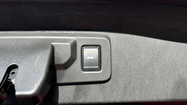 Renault Austral 1.2 E-Tech Hybrid 200 Techno Esprit Alpine | Apple Carplay/Android Auto | Achteruitrijcamera | Elektrische achterklep |