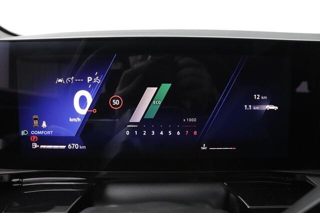 Renault Austral 1.3 Mild Hybrid 160PK X-Tronic Esprit Alpine | 3D Camera |Panorama Dak | Pack Lounge | Pack Safety |