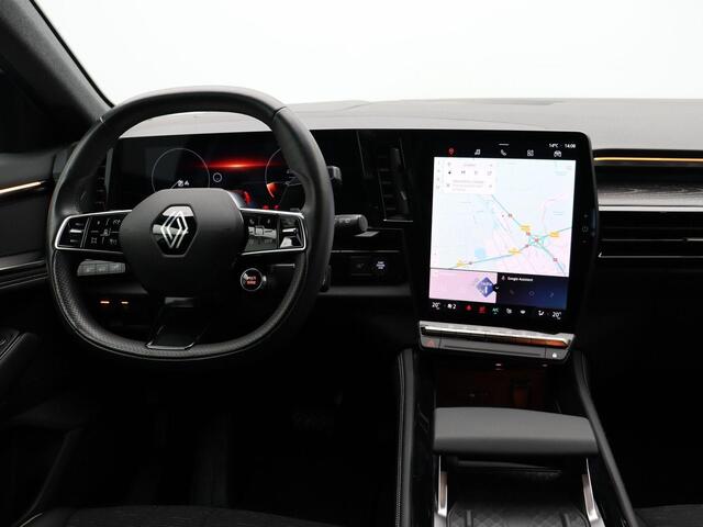 Renault Austral 160pk Mild Hybrid Iconic | 1800kg Trekvermogen | Bestuurdersstoel met Massage | 360 Graden Camera | Stuur, Stoel en Voorruit Verwarming |