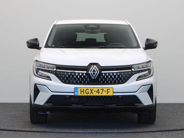 Renault Austral 160pk Mild Hybrid Iconic | 1800kg Trekvermogen | Bestuurdersstoel met Massage | 360 Graden Camera | Stuur, Stoel en Voorruit Verwarming |