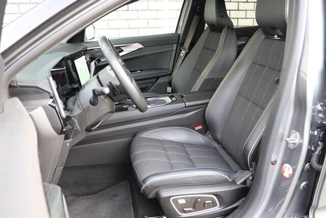 Renault Austral 1.2 E-Tech Hybrid 200 Iconic | Trekhaak | Harmon Kardon Premium Audio | El. Achterklep |