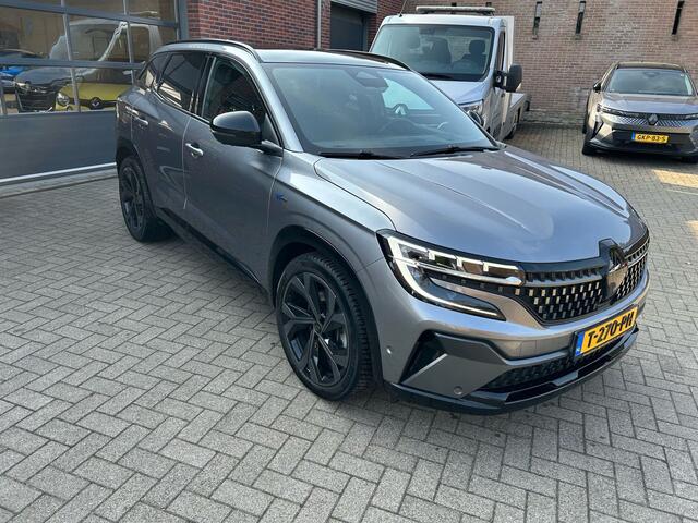 Renault Austral 1.2 E-Tech full hybrid 200 iconic esprit alpine/4 control/Harman/kardon/ FULL Options