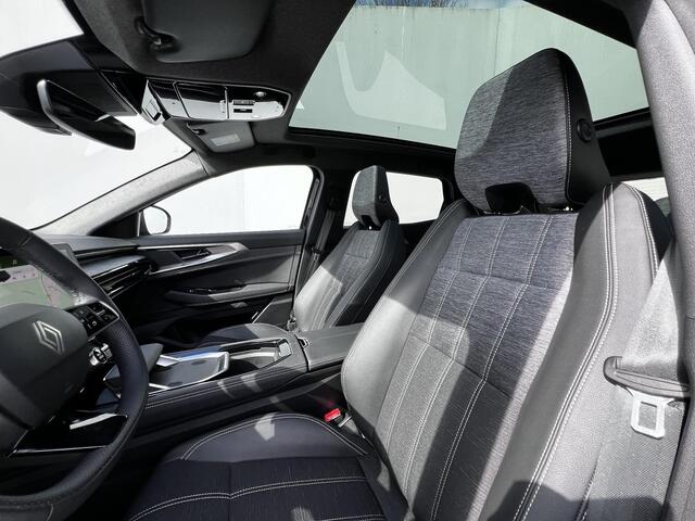Renault Austral Mild Hybrid 160 X-Tronic Techno / 1800kg Trekgewicht / Elektrische Achterklep / Panoramadak / Pack Solid / Stuur-, stoel- en voorruitverwarming / Adapt. CC /