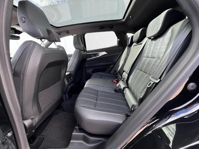 Renault Austral Mild Hybrid 160 X-Tronic Techno / 1800kg Trekgewicht / Elektrische Achterklep / Panoramadak / Pack Solid / Stuur-, stoel- en voorruitverwarming / Adapt. CC /