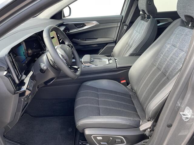 Renault Austral 1.3 mild hybrid 160 X-Tronic techno / 1800kg Trekgewicht / Panoramadak /elektrisch bedienbare achterklep / 19" LMV / Elektrisch verstelbare stoel/ stoelverwarming / voorruitverwarming