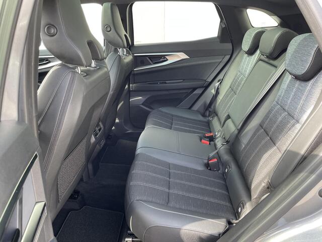 Renault Austral 1.3 mild hybrid 160 X-Tronic techno / 1800kg Trekgewicht / Panoramadak /elektrisch bedienbare achterklep / 19" LMV / Elektrisch verstelbare stoel/ stoelverwarming / voorruitverwarming