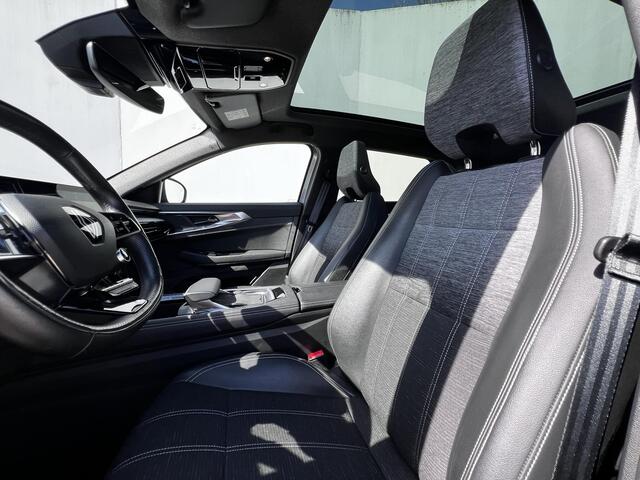 Renault Austral Full Hybrid 200 Techno / Dealer onderhouden / Trekgewicht 1.500 kg / Panorama dak / Navi groot scherm / Apple Carpay Android / 19" LM wielen / Stuurwiel verwarming /