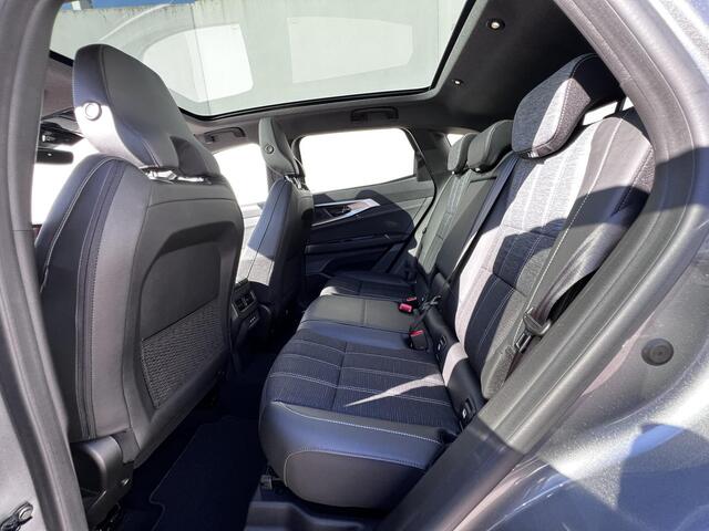 Renault Austral 1.3 mild hybrid 160 X-Tronic techno Automaat / Dealer onderhouden / Trekgewicht 1.800 kg / Panoramadak / Elektrisch klep + bestuurdersstoel / 19" LMV / Navi groot / Apple Carplay Android /