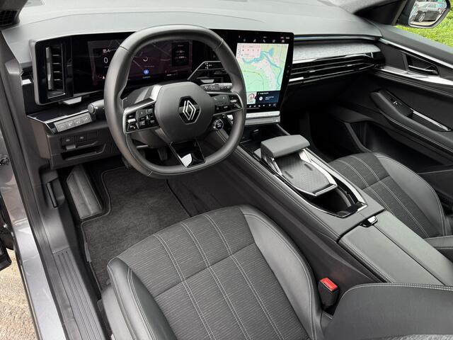 Renault Austral 1.3 mild hybrid 160pk X-Tronic Techno l PANO-DAK l ACC l 360-CAMERA l ECC l LED l NAVI l 11.000km