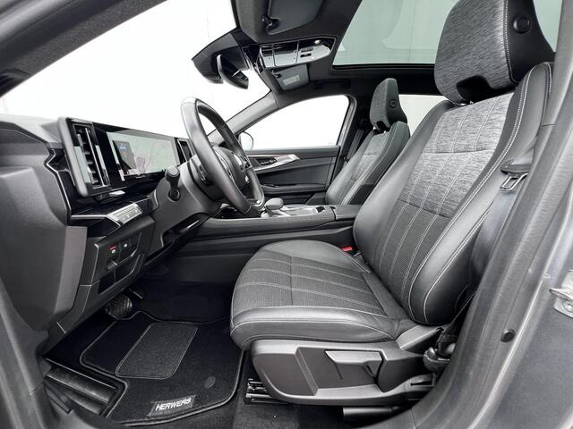 Renault Austral E-Tech full hybrid 200 techno Automaat / Fabrieksgarantie tot 14-03-2027 / Trekgewicht 1.500 kg / Panorama dak / Rondomzicht Camera / Apple Carplay & Android Auto / Keyless Entry & Start / Cruise- en Climate Control /