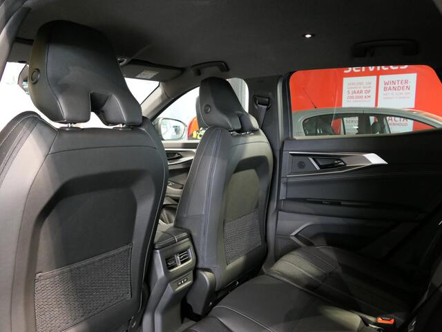 Renault Austral 1.2 E-Tech full hybrid 200 techno *NIEUW* *Incl. Pack Lounge & Safety!* - Verwarmde voorruit, stuur en (massage)stoelen, dode hoek