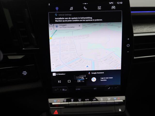 Renault Austral techno E-Tech full hybrid 200 | Automaat | 12" openR link met Google integratie | Pack Safety | Two-tone metaalkleur | Parkeersensoren voor-zij en achter met achteruitrijcamera | Privacy Glass |