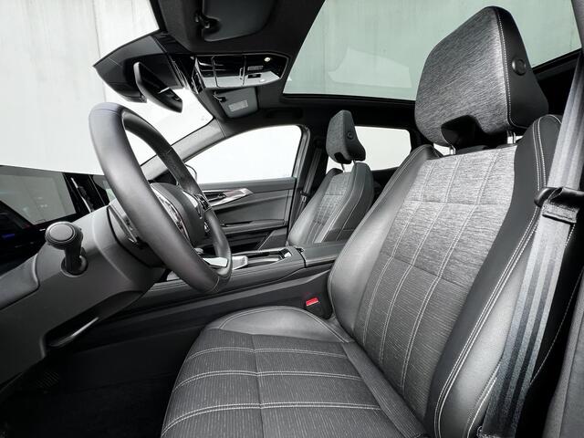 Renault Austral 1.3 mild hybrid 160 X-Tronic Automaat techno / Dealer onderhouden / 1800kg Trekgewicht / Panoramadak / Elektrische klep + bestuurdersstoel / Adapt. CC / Apple Carplay Android / Camera 360° /