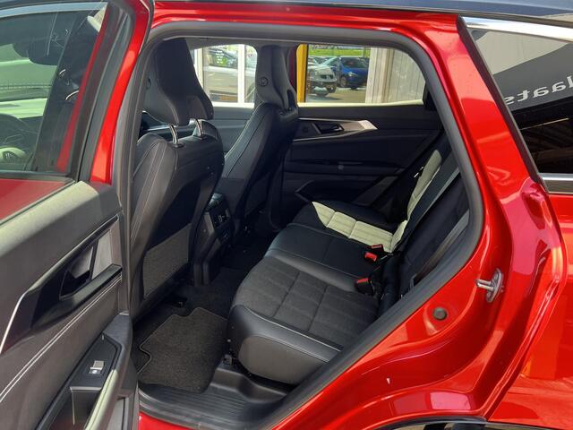 Renault Austral 1.2 E-Tech full hybrid 200 iconic | 360 graden camera | Elektrisch verstelbare stoel geheugen massage | Google maps geïntegreerd | Stoel & stuur verwarming | Voorruit verwarming |