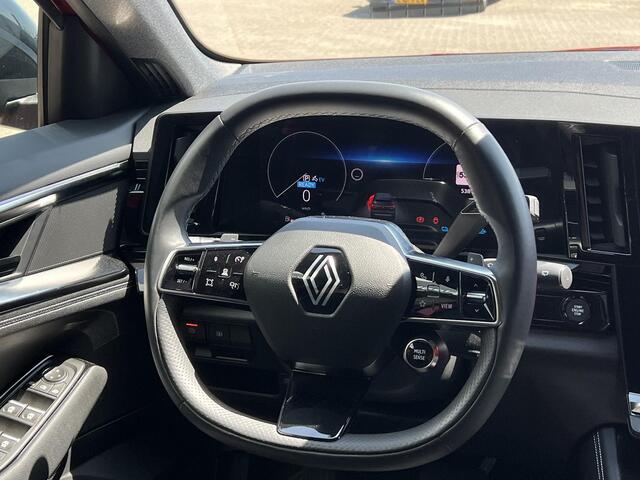 Renault Austral 1.2 E-Tech full hybrid 200 iconic | 360 graden camera | Elektrisch verstelbare stoel geheugen massage | Google maps geïntegreerd | Stoel & stuur verwarming | Voorruit verwarming |